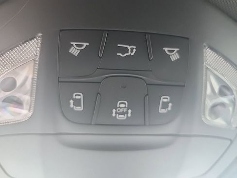 New 2026 Chrysler Pacifica Select image 40