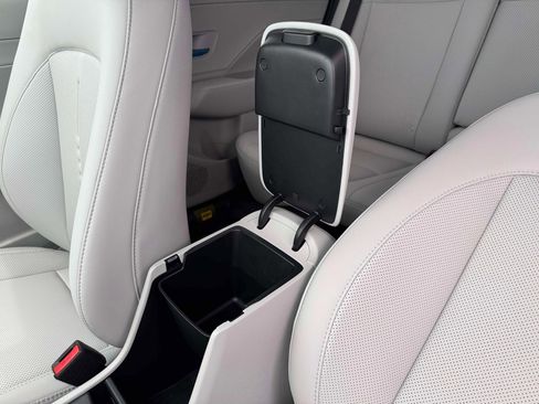 New 2026 Hyundai Kona Limited FWD image 19