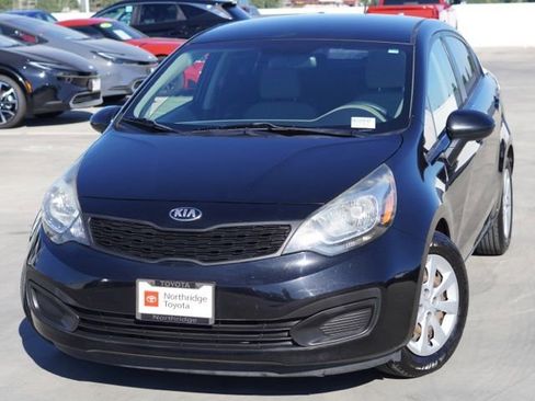 Used 2014 Kia Rio LX FWD image 4