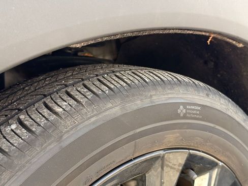 Used 2023 Honda HR-V Sport image 11