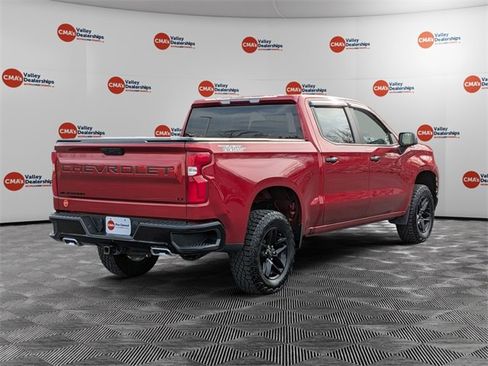 Used 2022 Chevrolet Silverado 1500 LT Trail Boss w/ LPO, Dark Essentials Package image 5