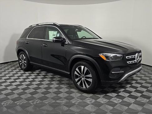 Used 2025 Mercedes-Benz GLE 350 4MATIC image 3
