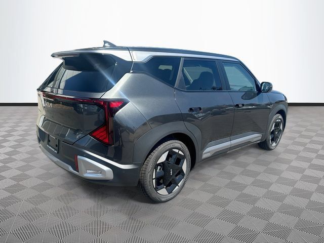 New 2027 Kia Seltos S FWD image 7