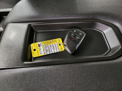 Used 2024 Chevrolet Silverado 1500 RST image 27