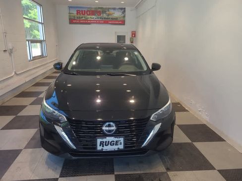 Used 2024 Nissan Sentra SV FWD image 7