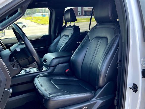 Used 2021 Ford Expedition Max Limited image 14