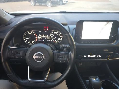 Used 2023 Nissan Rogue SL w/ SL Premium Package FWD image 19