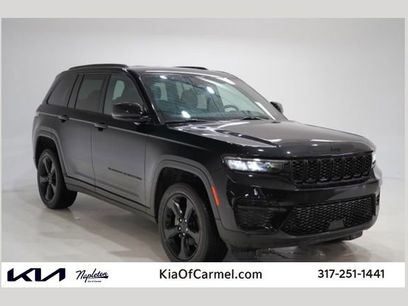 Used 2024 Jeep Grand Cherokee Altitude