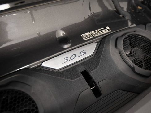 Certified 2022 Porsche 911 Carrera 4S image 47