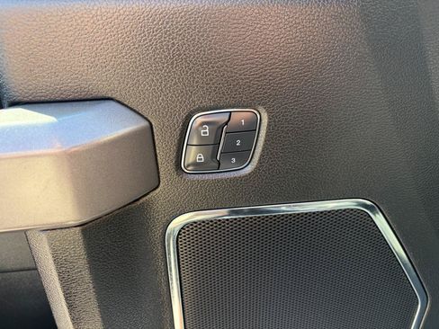Used 2018 Ford F150 Platinum w/ Technology Package AWD/4WD image 11