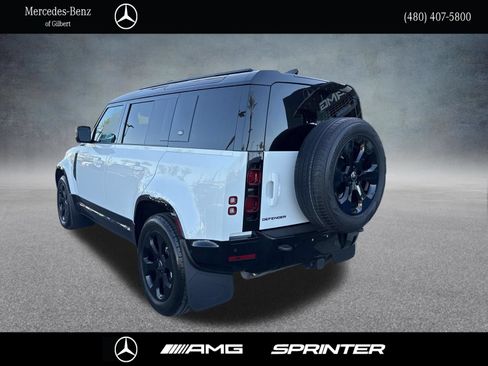 Used 2024 Land Rover Defender 110 X-Dynamic SE AWD/4WD image 3