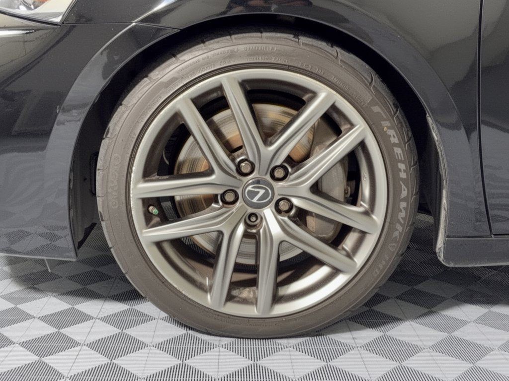 Used 2020 Lexus IS 350 F Sport w/ F Sport Package RWD image 13