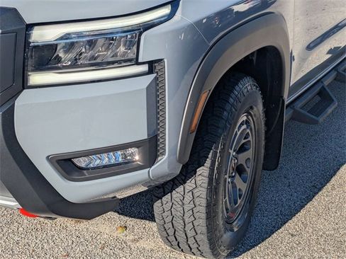 Used 2025 Nissan Frontier PRO-4X w/ Pro Premium Package image 9