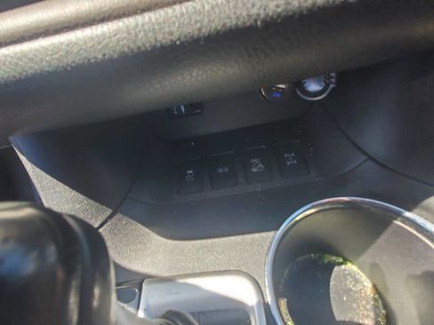 Used 2015 Toyota Highlander Plus image 19