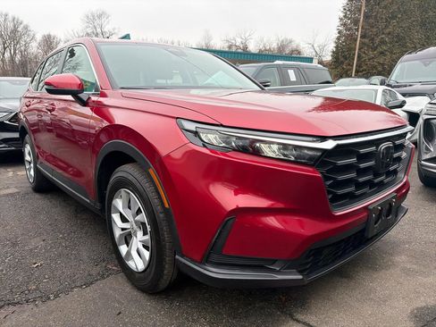 Used 2023 Honda CR-V LX image 3