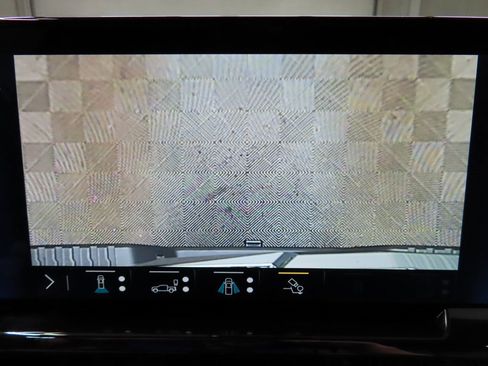 Used 2023 Chevrolet Silverado 1500 ZR2 image 21