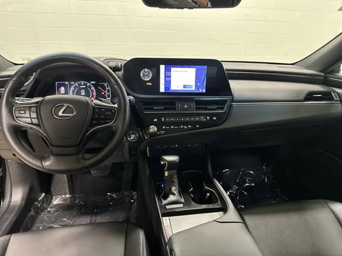 Certified 2023 Lexus ES 350 w/ Premium Package image 29