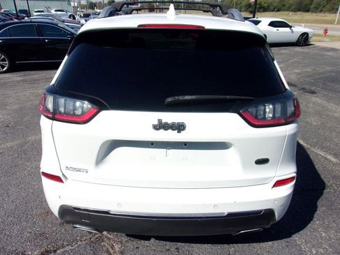Used 2019 Jeep Cherokee Overland w/ Technology Group FWD image 5
