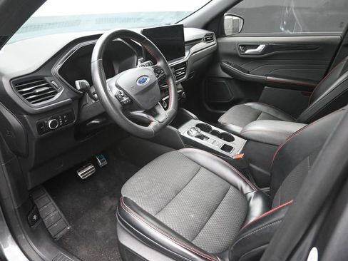 Certified 2023 Ford Escape ST-Line w/ Tech Pack #1 FWD image 19
