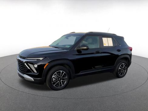 Used 2025 Chevrolet TrailBlazer LT image 7