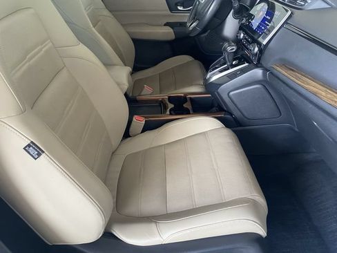 Used 2019 Honda CR-V Touring image 10