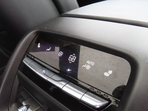 Used 2024 Cadillac Lyriq Luxury w/ LPO, Floor Liner Package image 43