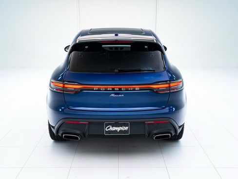 Used 2025 Porsche Macan image 10