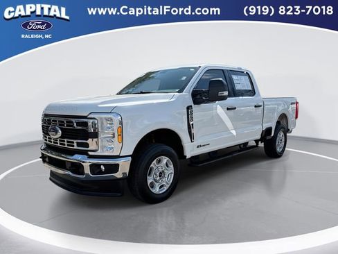Certified 2025 Ford F250 XLT image 1