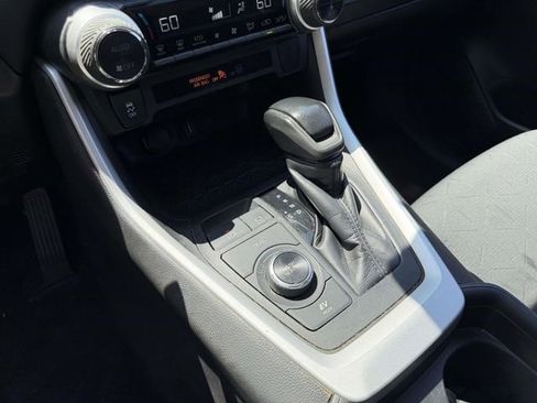 Used 2020 Toyota RAV4 XLE w/ Convenience Package AWD/4WD image 27