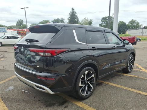 Used 2024 Mitsubishi Outlander SE AWD/4WD image 4