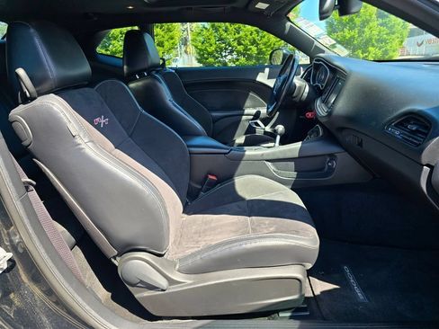 Used 2015 Dodge Challenger R/T Scat Pack w/ Leather Interior Group RWD image 20
