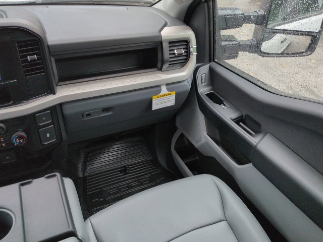 New 2026 Ford F250 XL w/ XL Chrome Package AWD/4WD image 17