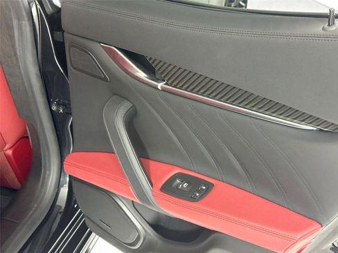 Used 2022 Maserati Ghibli Trofeo image 33