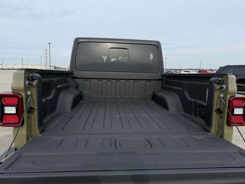 New 2026 Jeep Gladiator Willys image 19