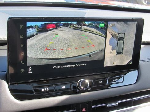 New 2025 Mitsubishi Outlander SE image 18