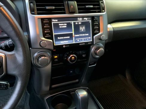 Used 2024 Toyota 4Runner SR5 Premium w/ Moonroof Package RWD image 6