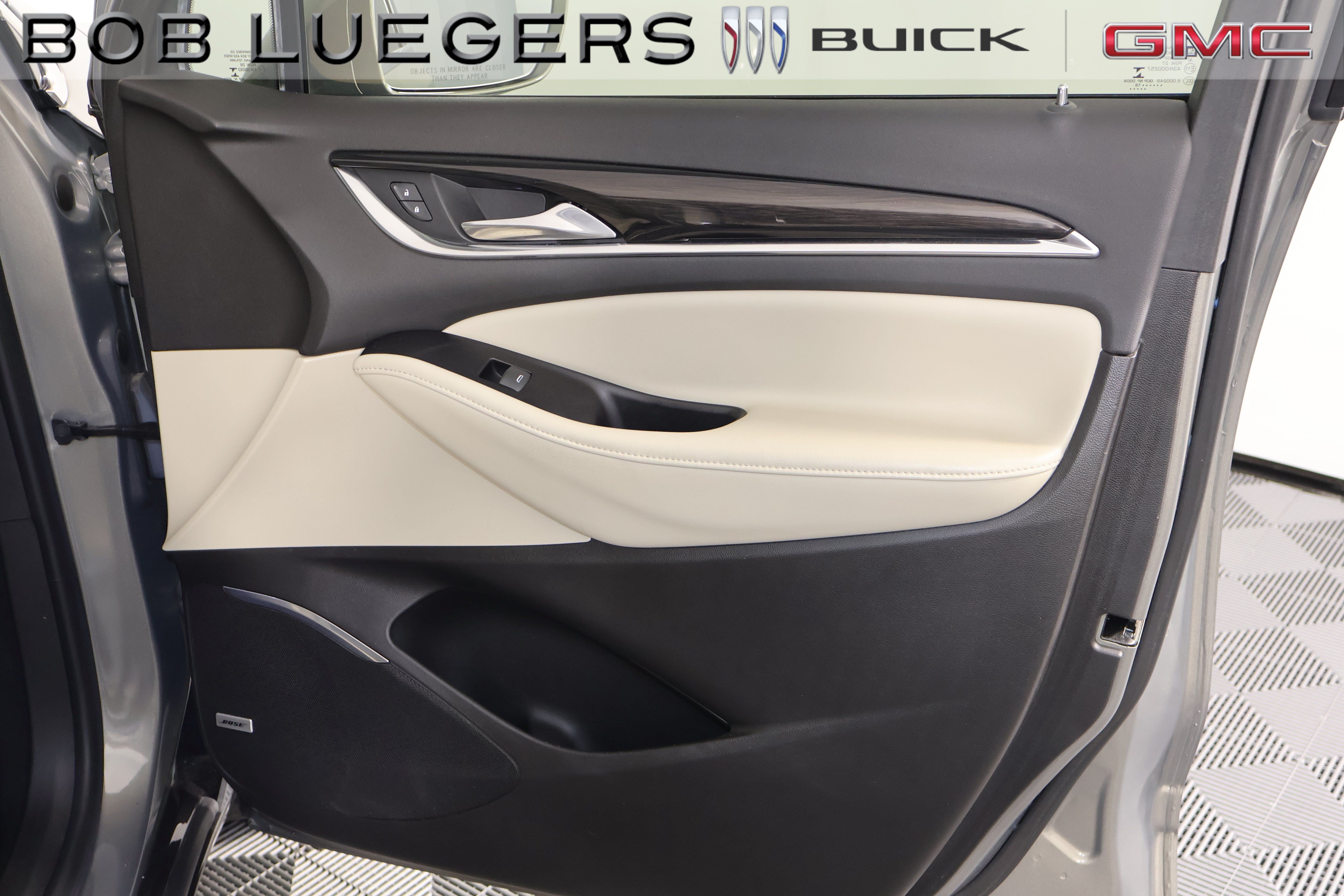Certified 2018 Buick Enclave Premium FWD image 17