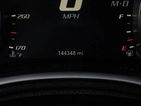 Used 2016 Dodge Charger R/T Scat Pack w/ Technology Group RWD image 24