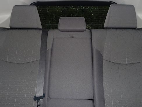 Used 2023 Toyota RAV4 XLE image 33