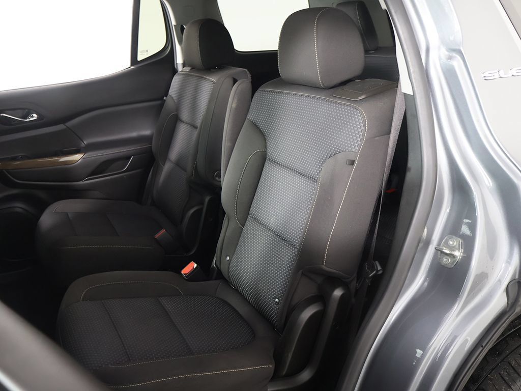 Used 2021 GMC Acadia SLE w/ LPO, Floor Liner Package FWD image 28