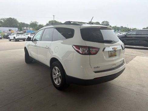 Used 2014 Chevrolet Traverse LT FWD image 3