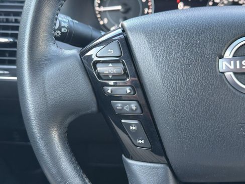 Used 2022 Nissan Armada SL w/ Captain's Chairs Package RWD image 19