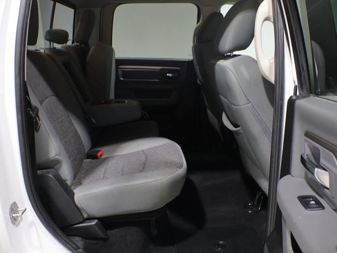 Used 2018 RAM 1500 Big Horn AWD/4WD image 19