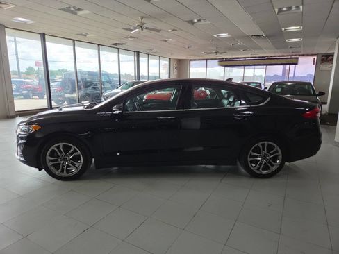Used 2020 Ford Fusion SEL FWD image 4