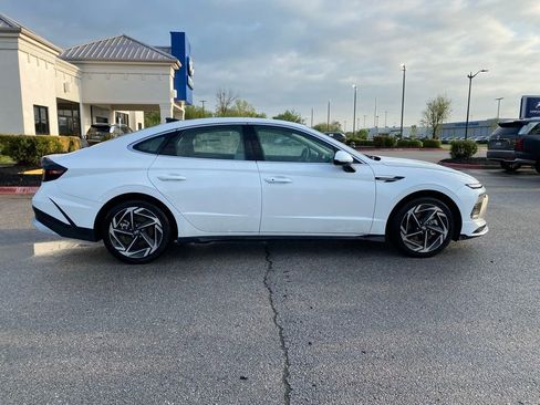 Certified 2026 Hyundai Sonata SEL FWD image 8