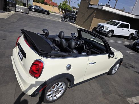 Used 2020 MINI Cooper S w/ Storage Package FWD image 9