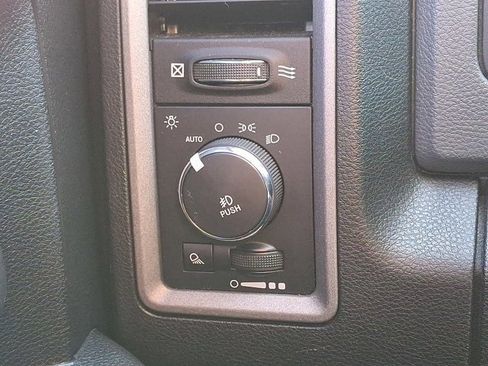 Certified 2017 RAM 1500 Express image 28