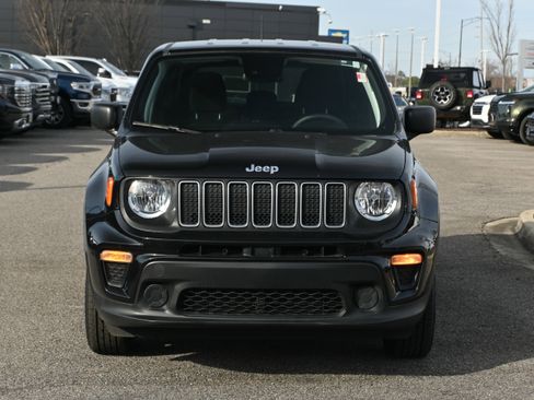 Used 2023 Jeep Renegade Latitude image 6