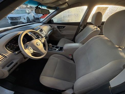 Used 2015 Nissan Altima 2.5 S w/ Power Driver Seat Package image 11