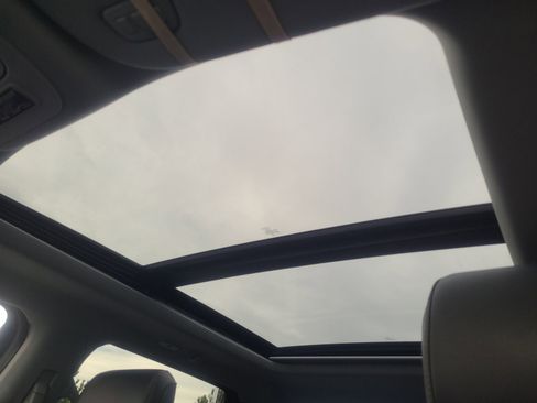 Certified 2025 Ford F350 Lariat w/ Black Appearance Package image 33